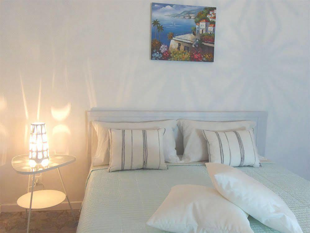 Moonlight Sorrento Studios Bagian luar foto
